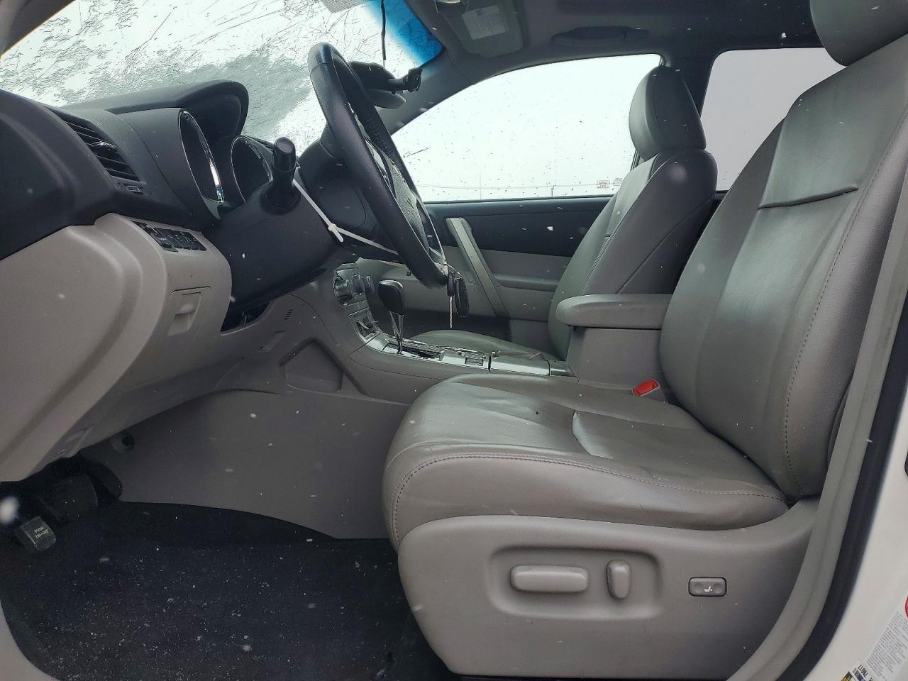 2012 Toyota Highlander Se - Фото 7