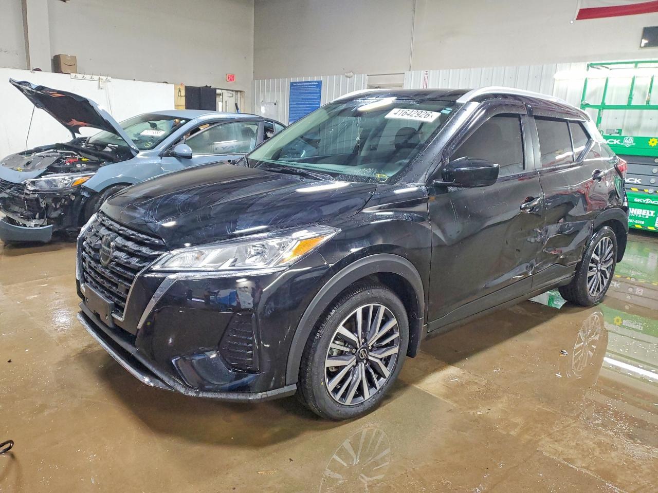 2021 Nissan Kicks Sv