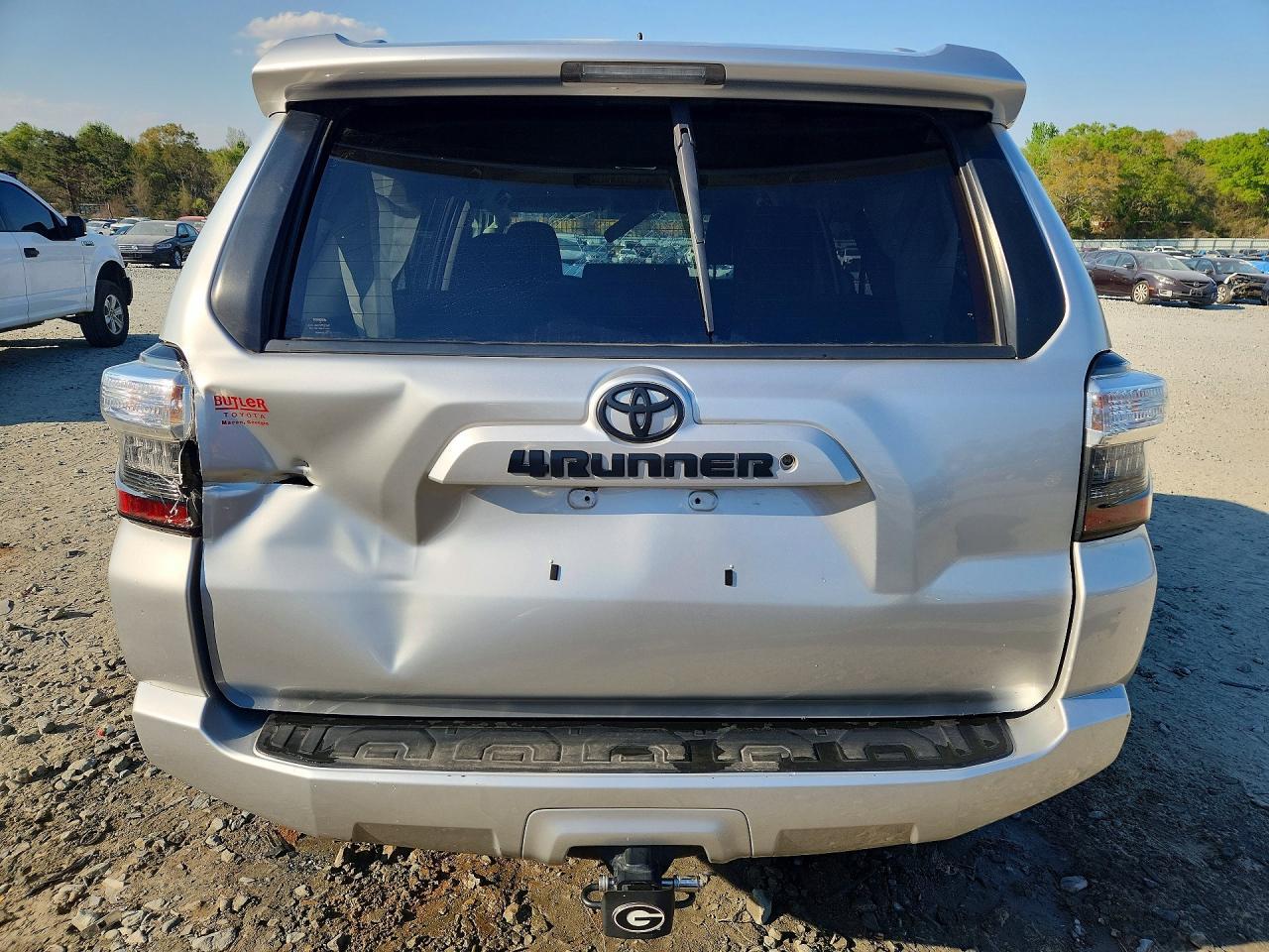 2018 Toyota 4Runner Sr5 - Image 6