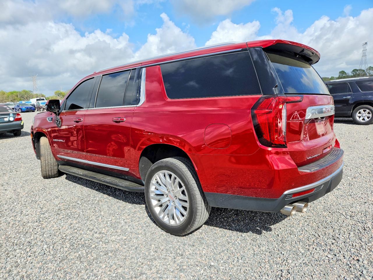 2023 GMC Yukon Xl Denali - Image 2