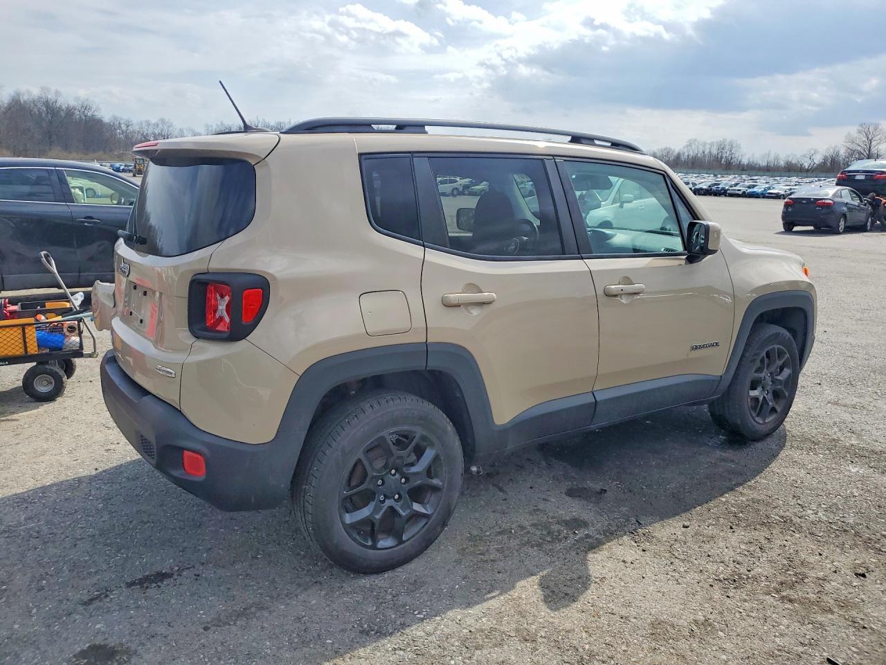 2016 Jeep Renagade - Image 3