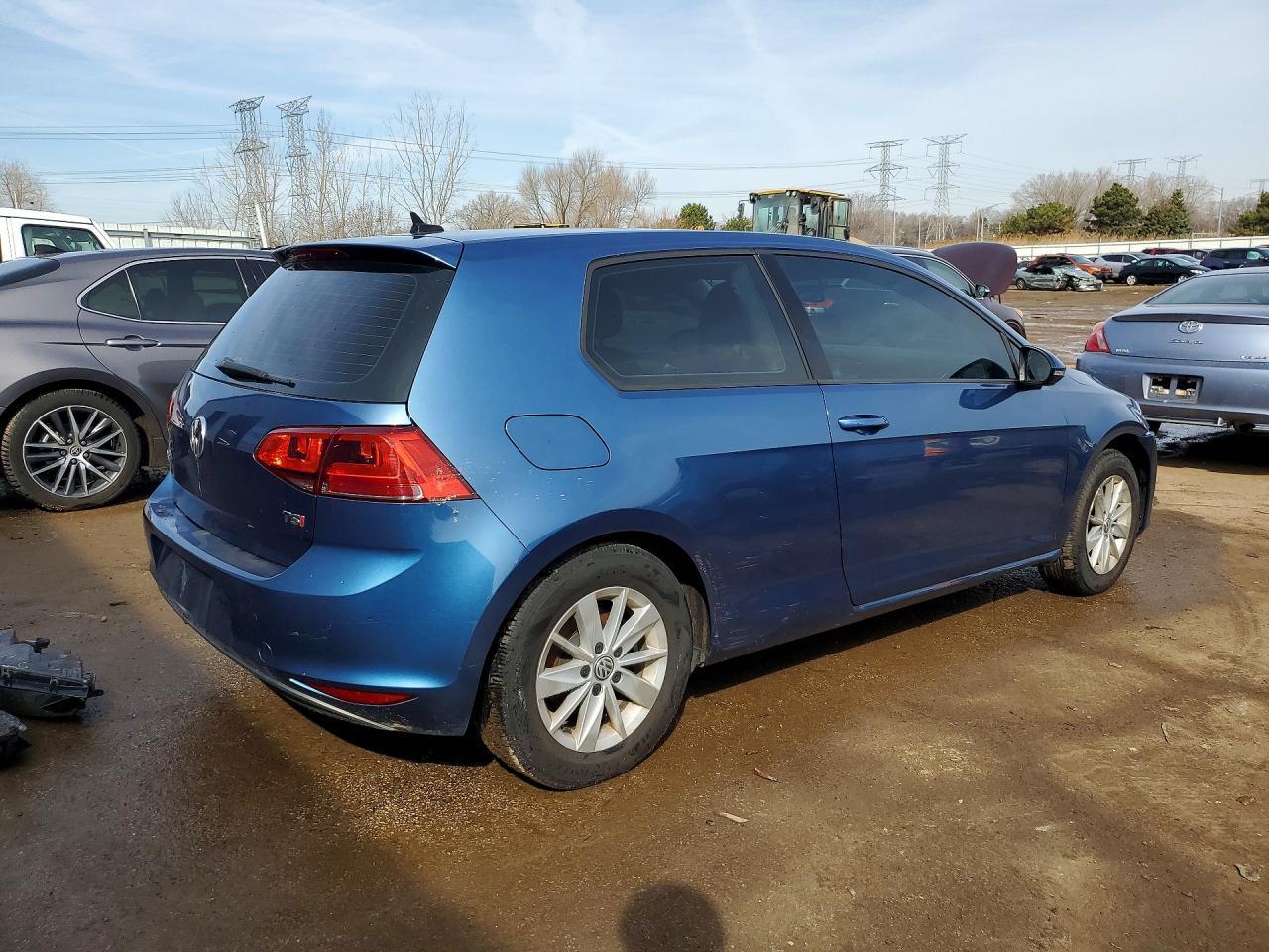 2016 Volkswagen Golf Base - Image 3