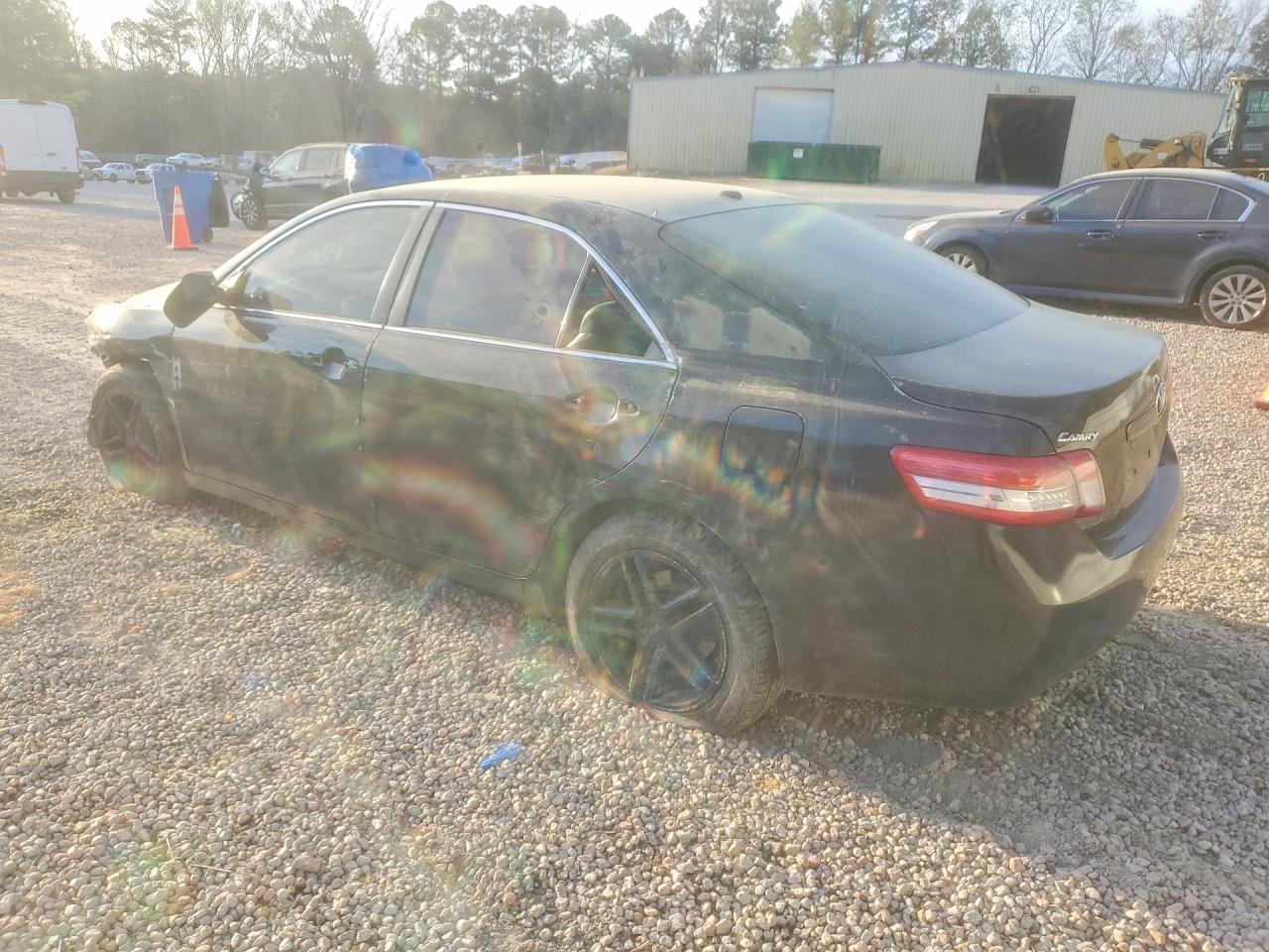 2010 Toyota Camry Le - Image 2