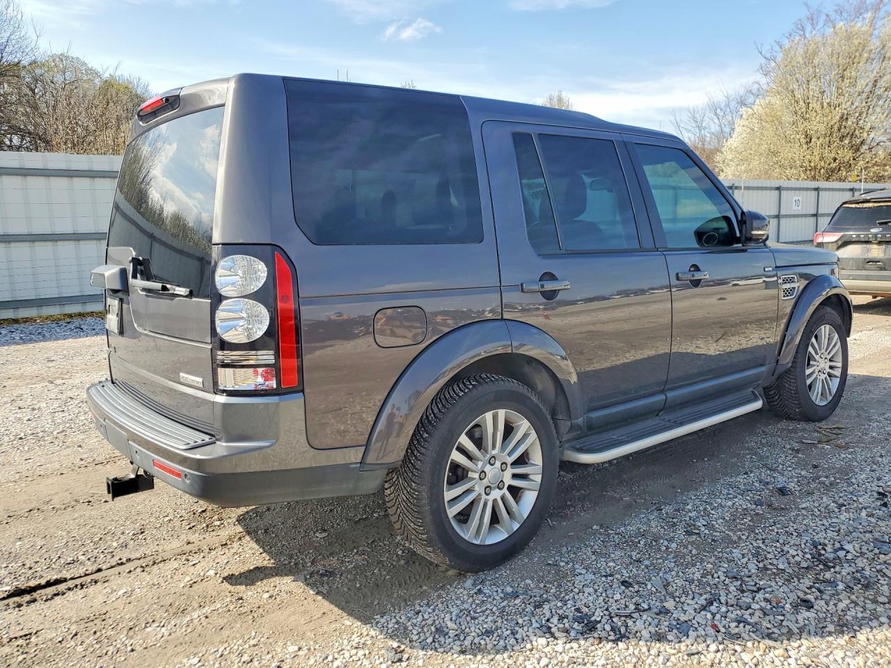 2016 Land Rover Lr4 Hse Luxury - Image 3