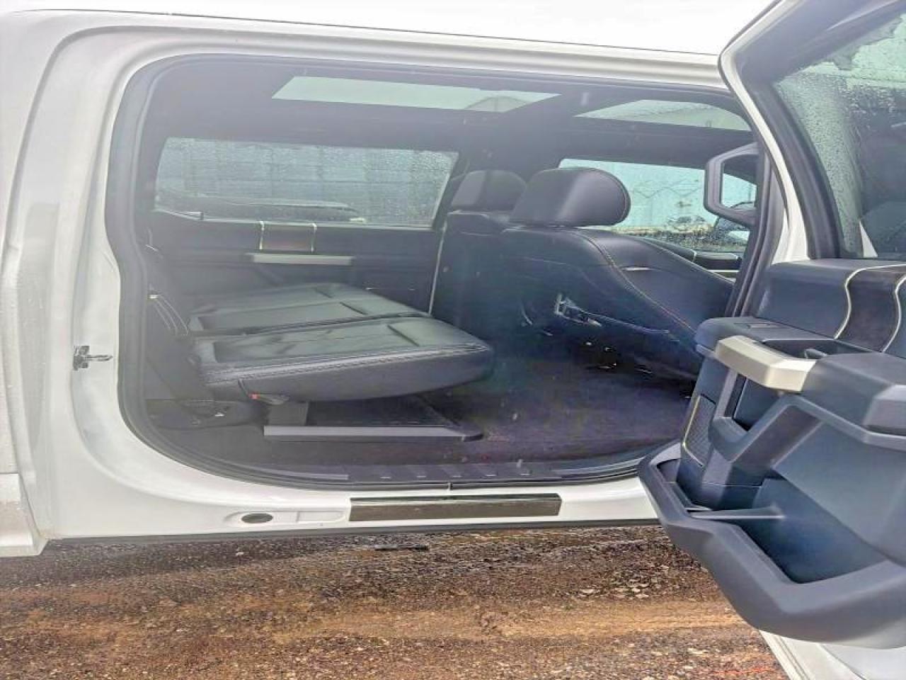 2022 Ford F250 Super Duty - Image 6