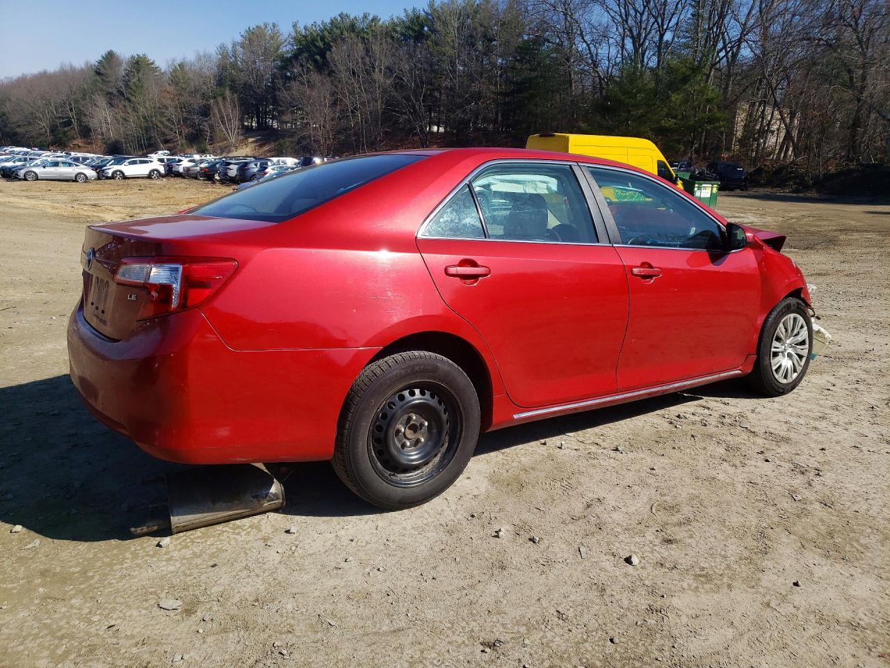 2012 Toyota Camry Le - Фото 3