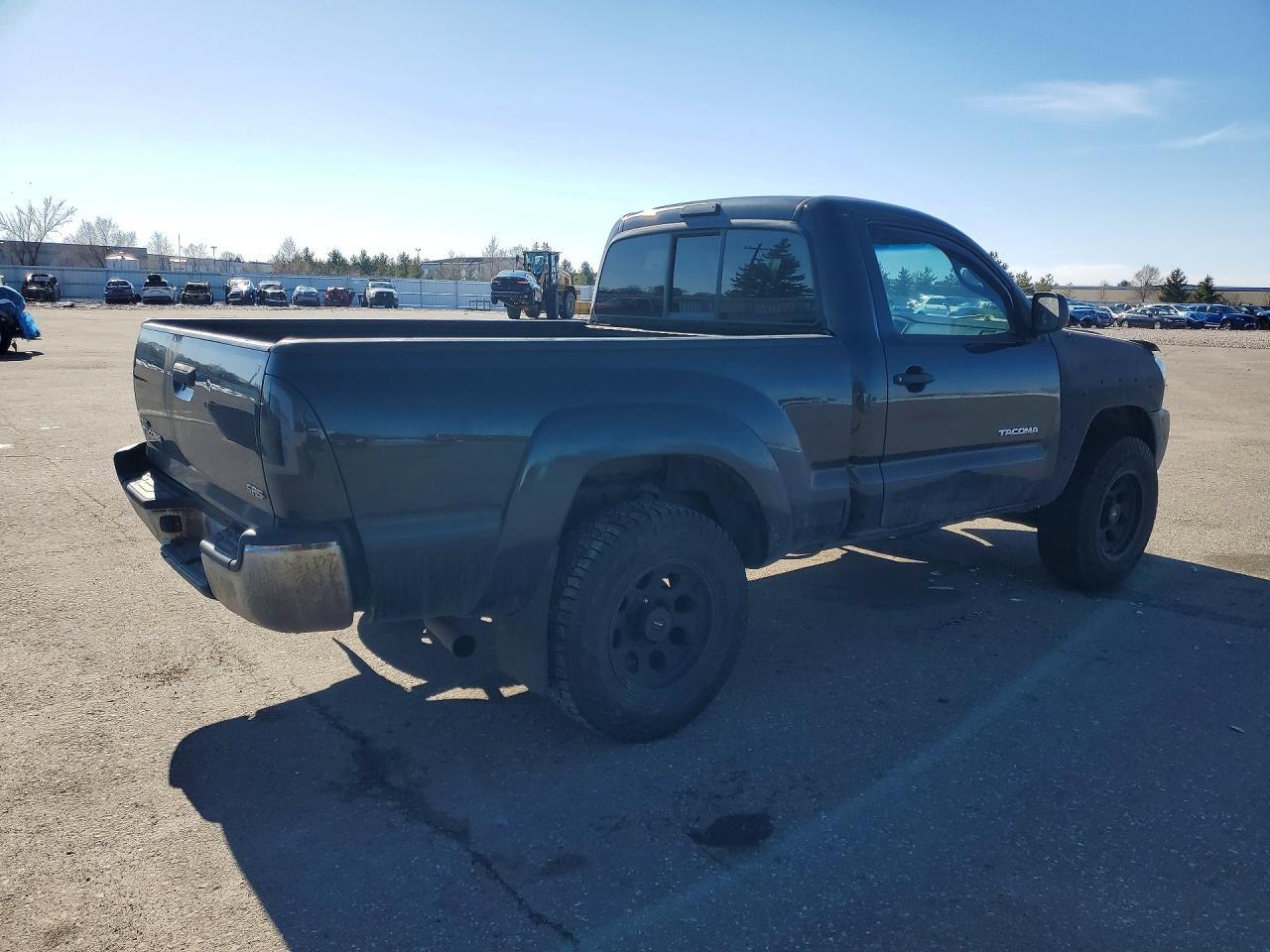 2010 Toyota Tacoma Base - Фото 3
