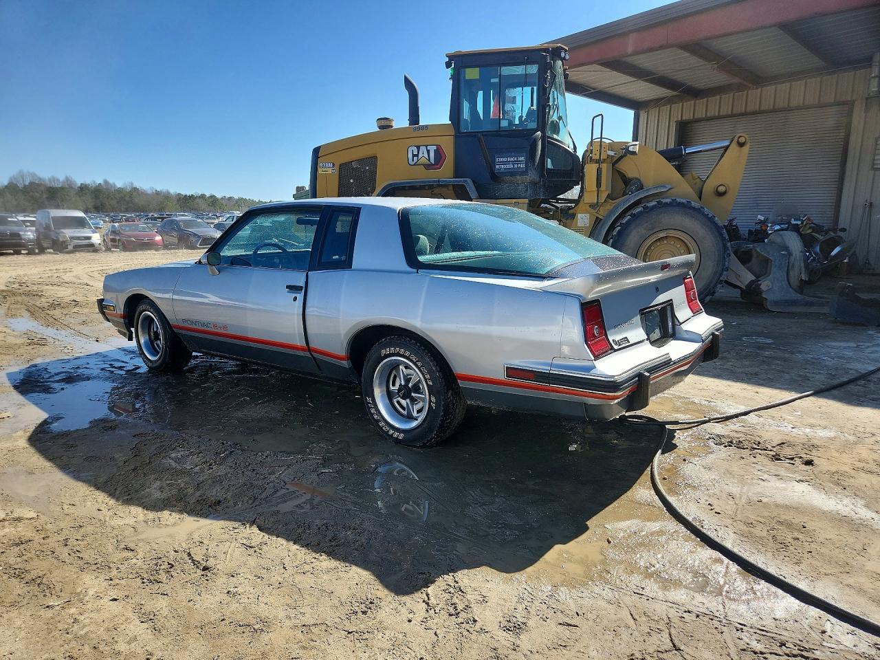 1986 Pontiac Grand Prix - Фото 2