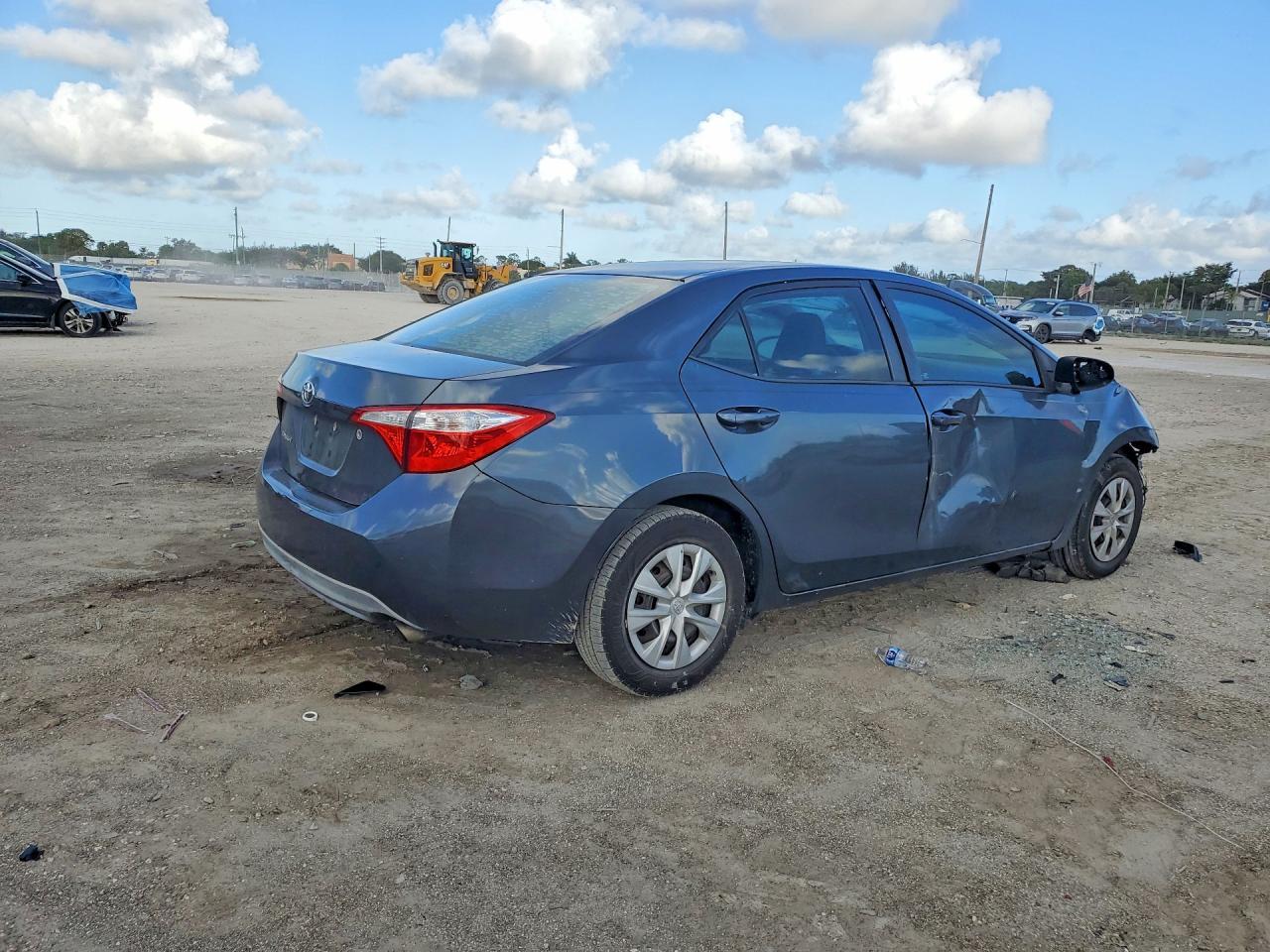 2016 Toyota Corolla L - Фото 3