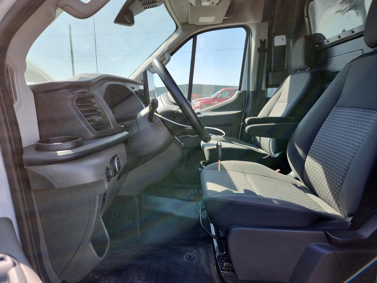 2023 Ford Transit T-350 - Фото 7