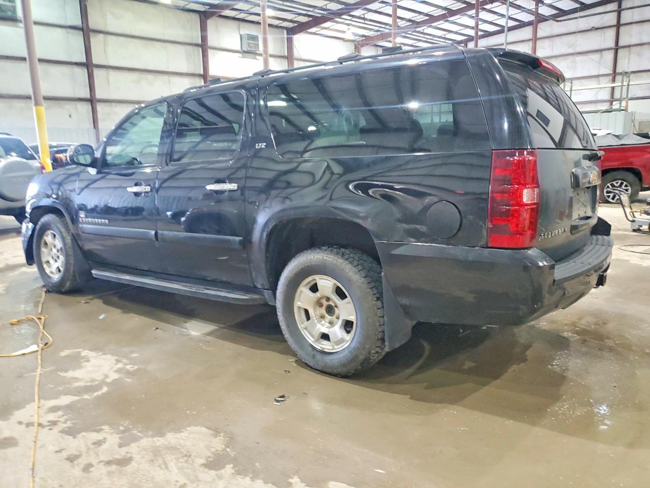 2008 Chevrolet Suburban K1500 Ls - Фото 2