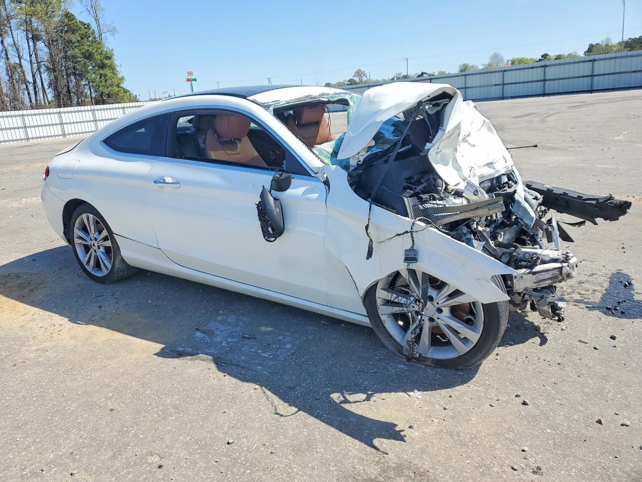 2017 Mercedes-Benz C 300 4Matic - Фото 4