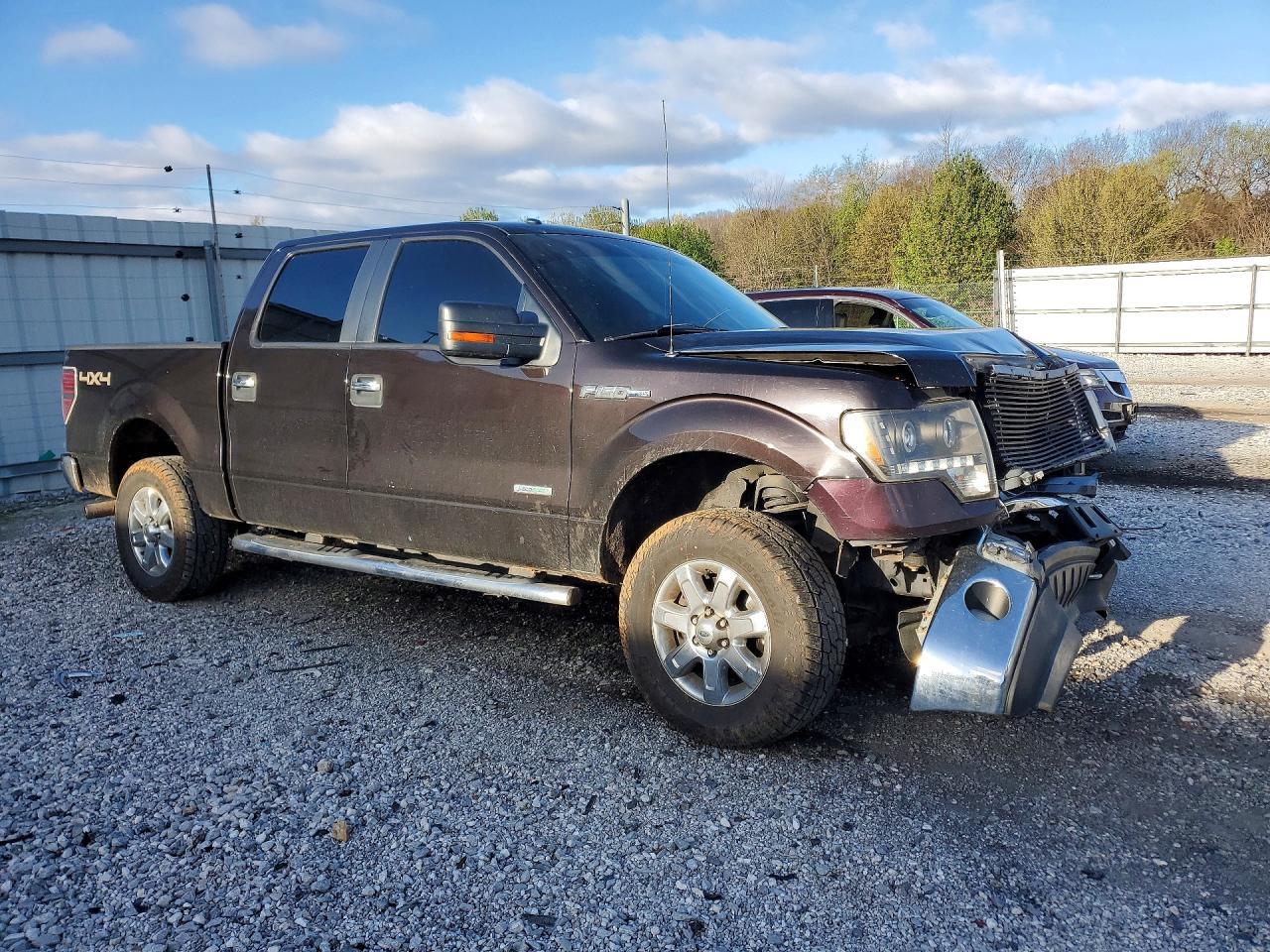 2013 Ford F150 Supercrew - Image 4