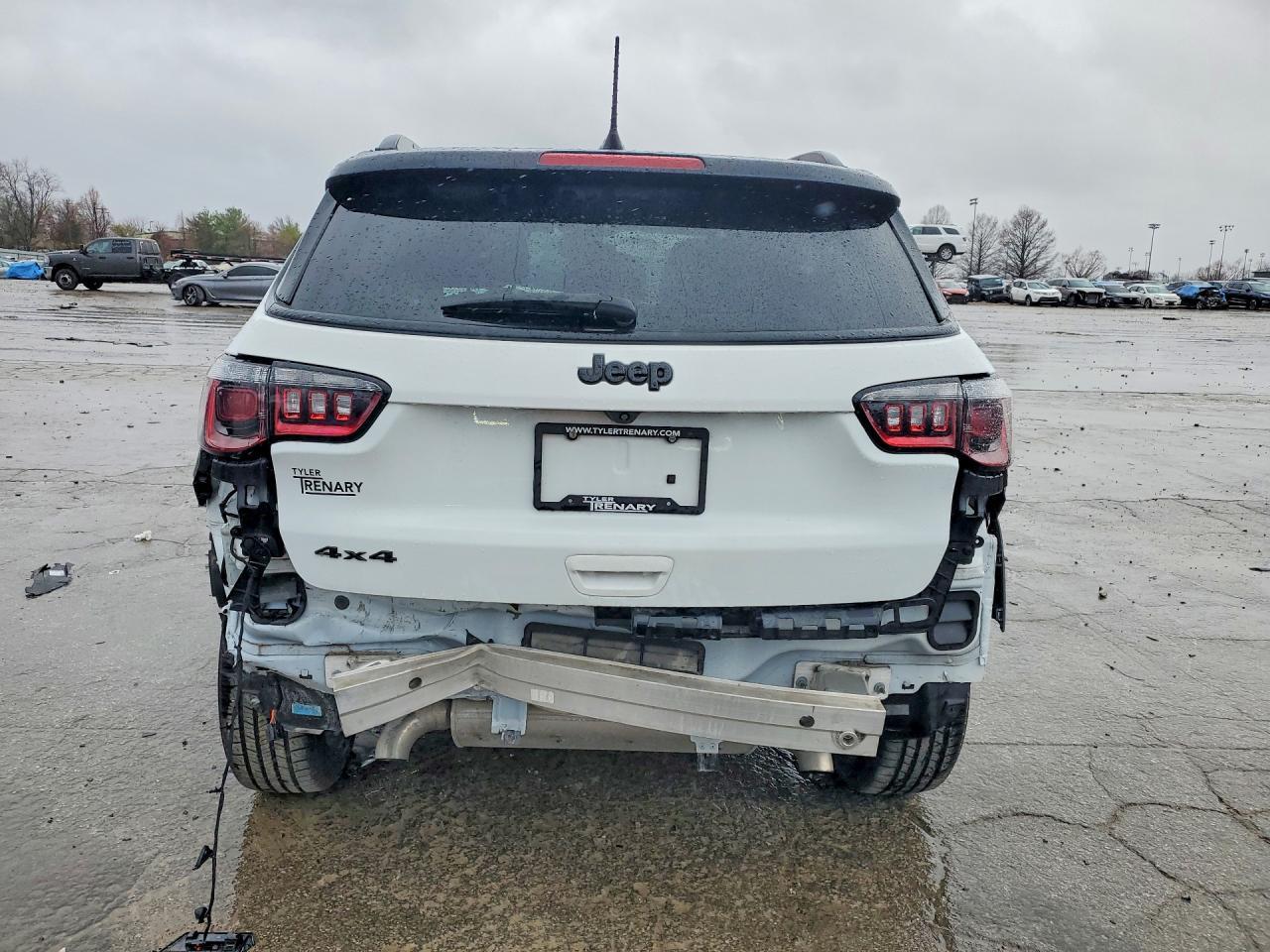 2023 Jeep Compass Latitude - Image 6