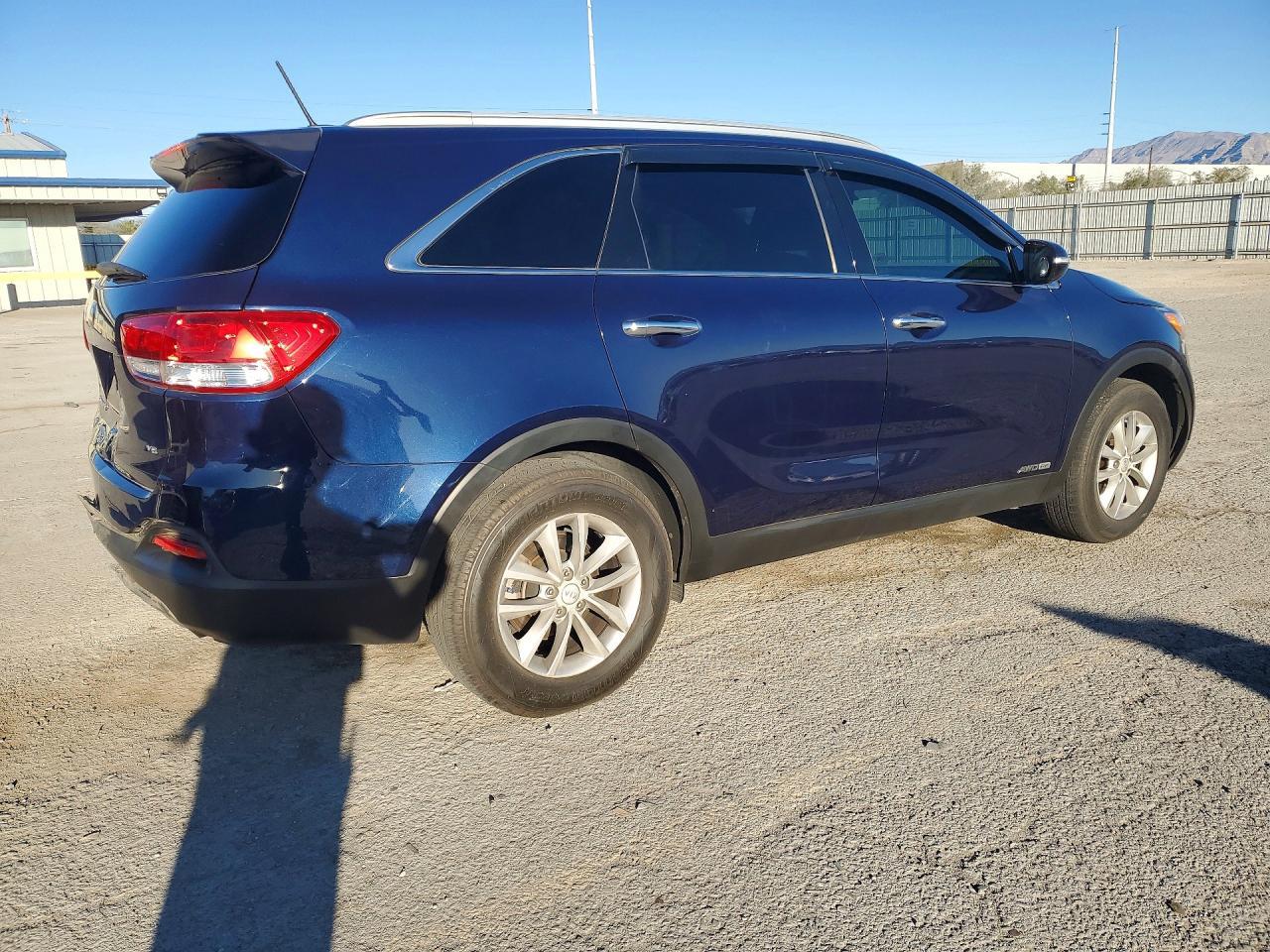 2017 Kia Sorento Lx V6 - Фото 3