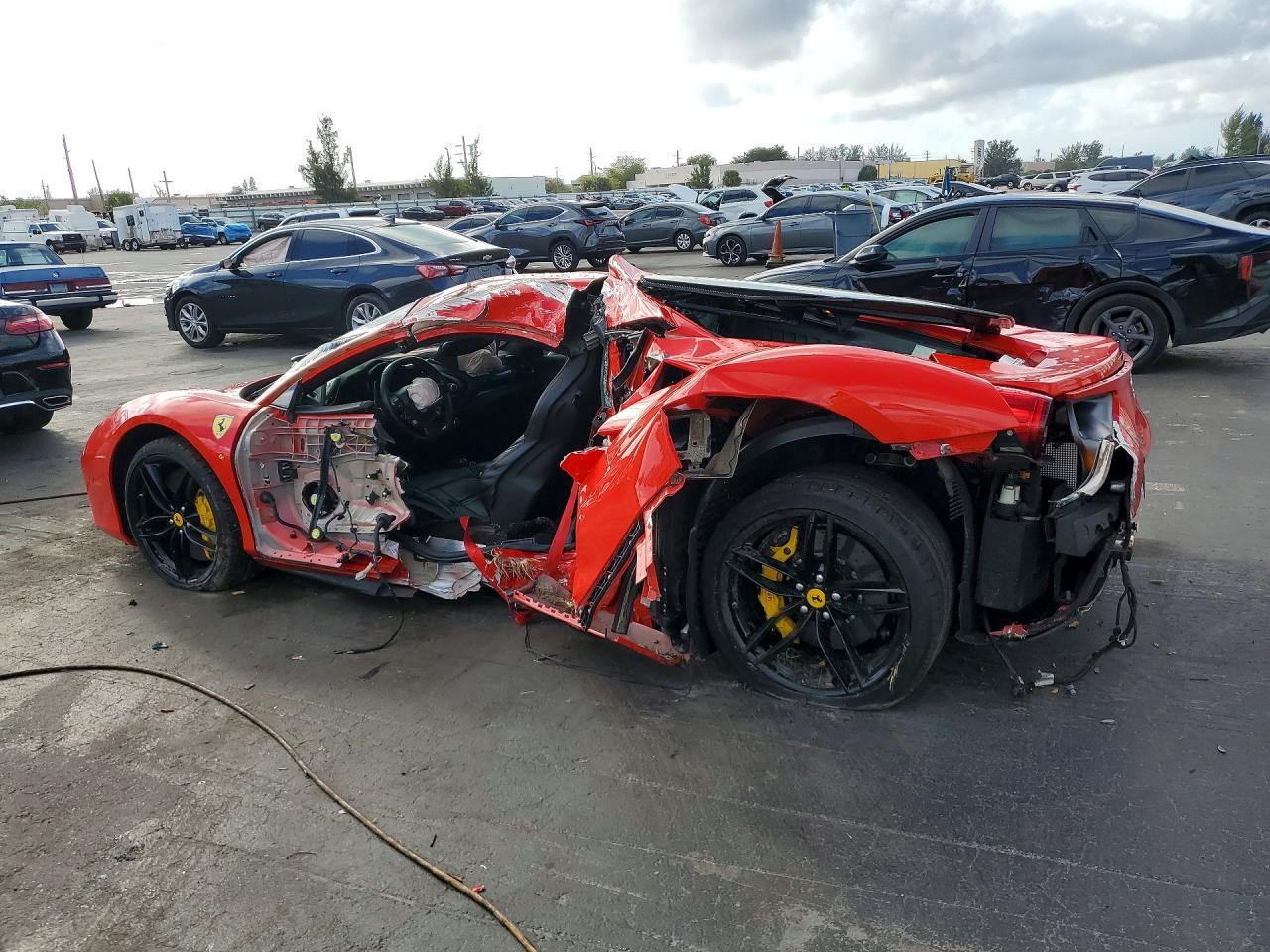 2016 Ferrari 488 Gtb - Фото 2
