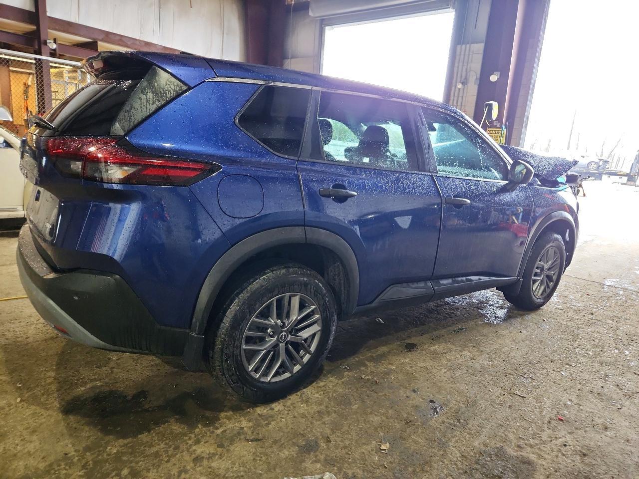 2022 Nissan Rogue S - Фото 3