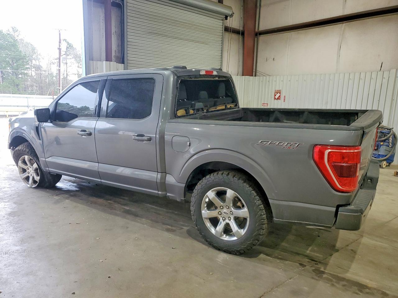 2023 Ford F150 Supercrew - Фото 2