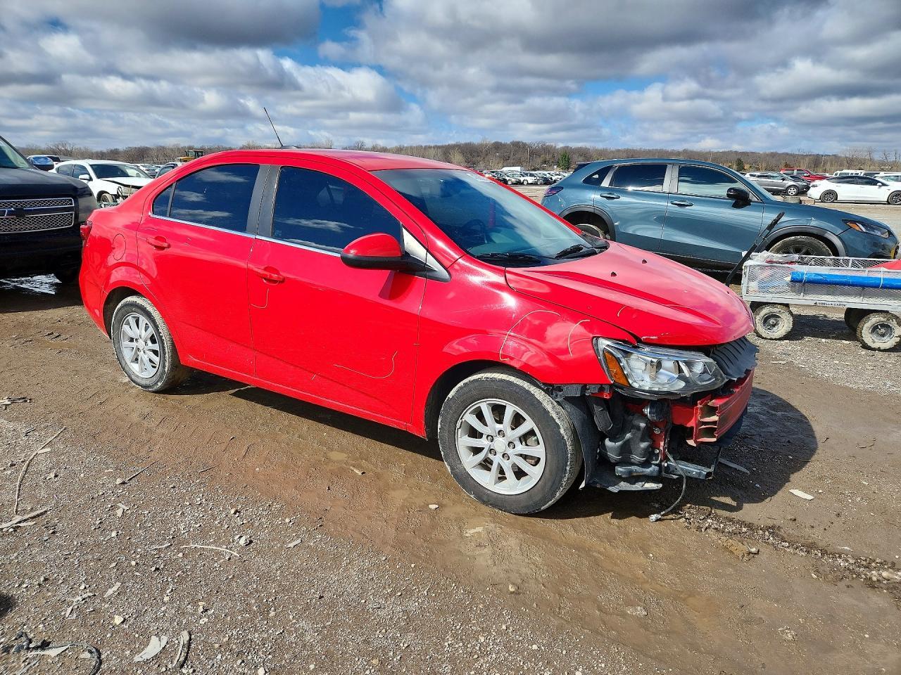 2017 Chevrolet Sonic Lt - Фото 4