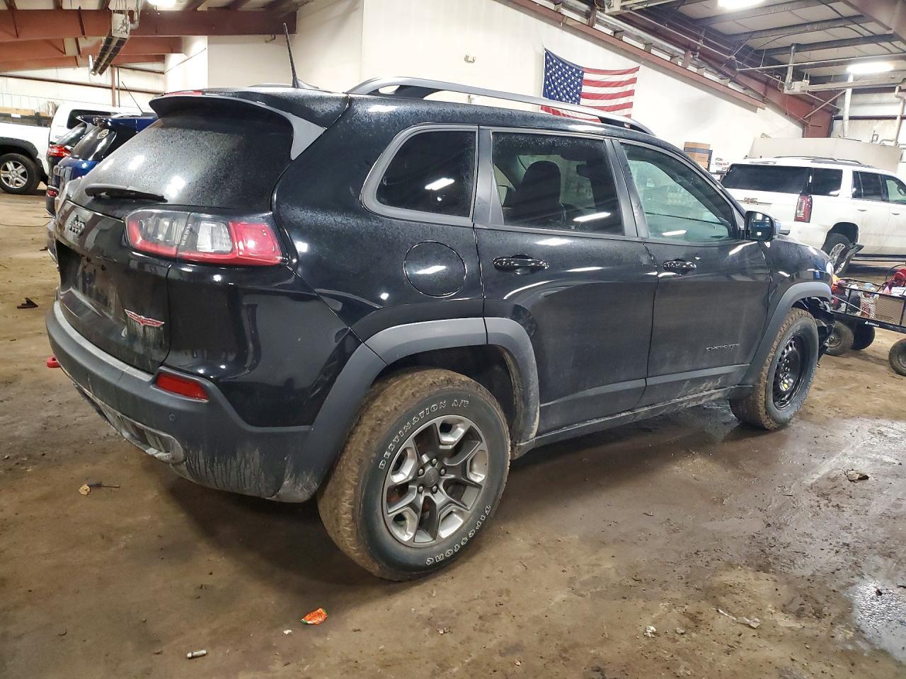 2019 Jeep Cherokee Trailhawk - Фото 3