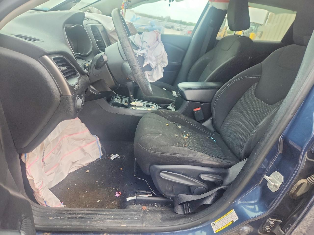 2019 Jeep Cherokee Latitude - Image 7