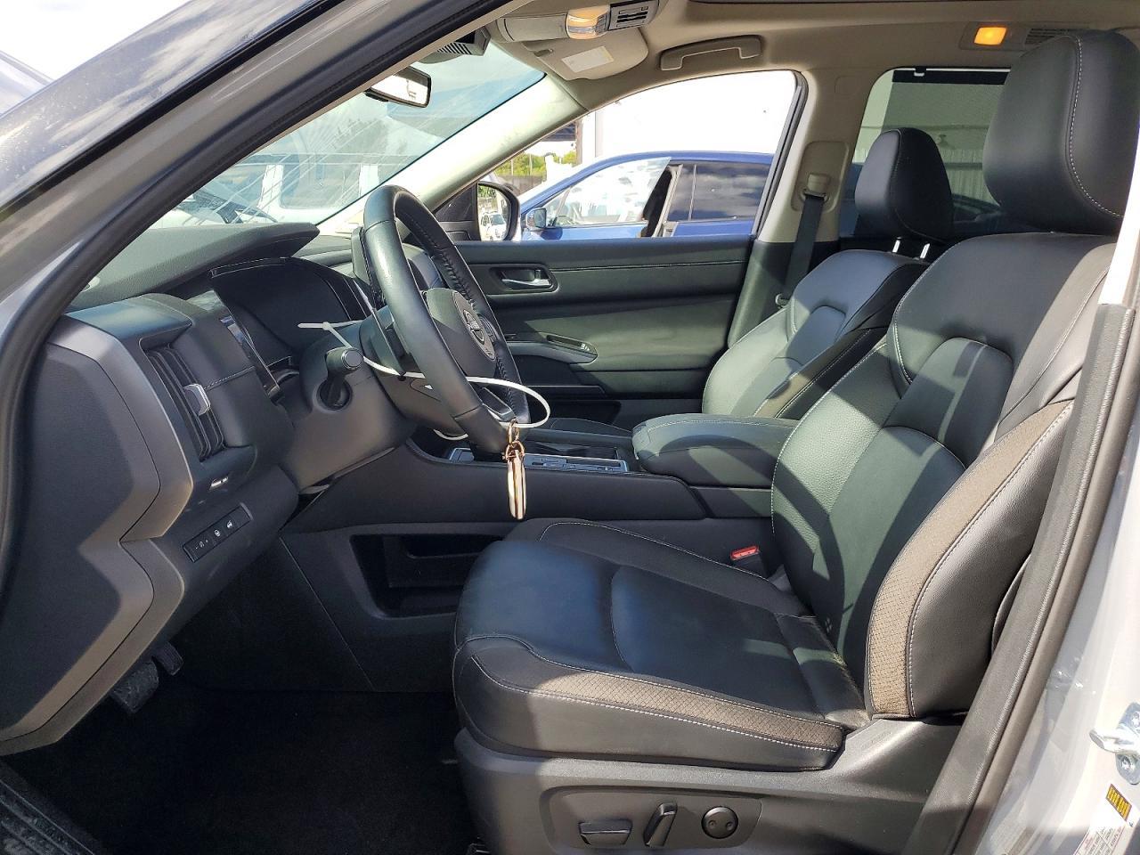 2025 Nissan Pathfinder Sl - Фото 7