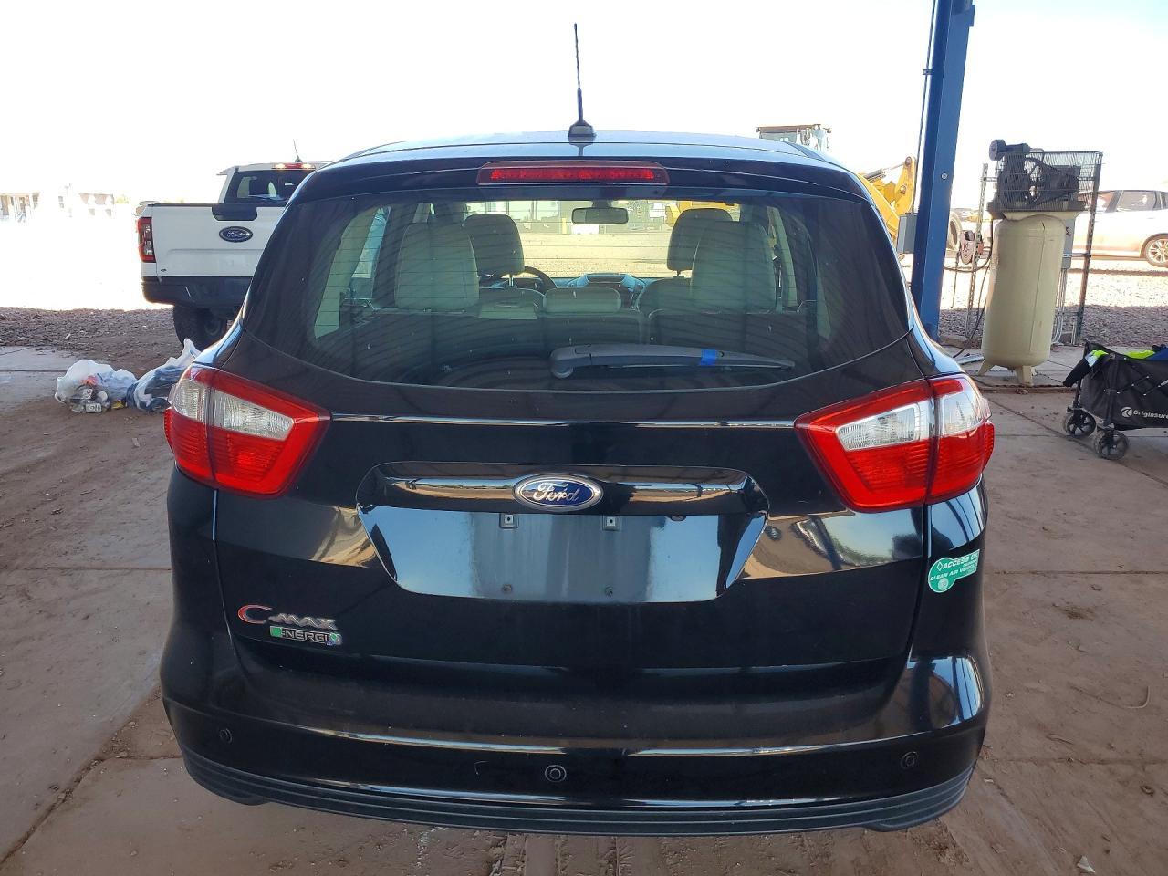 2016 Ford C-Max Premium Sel - Image 6