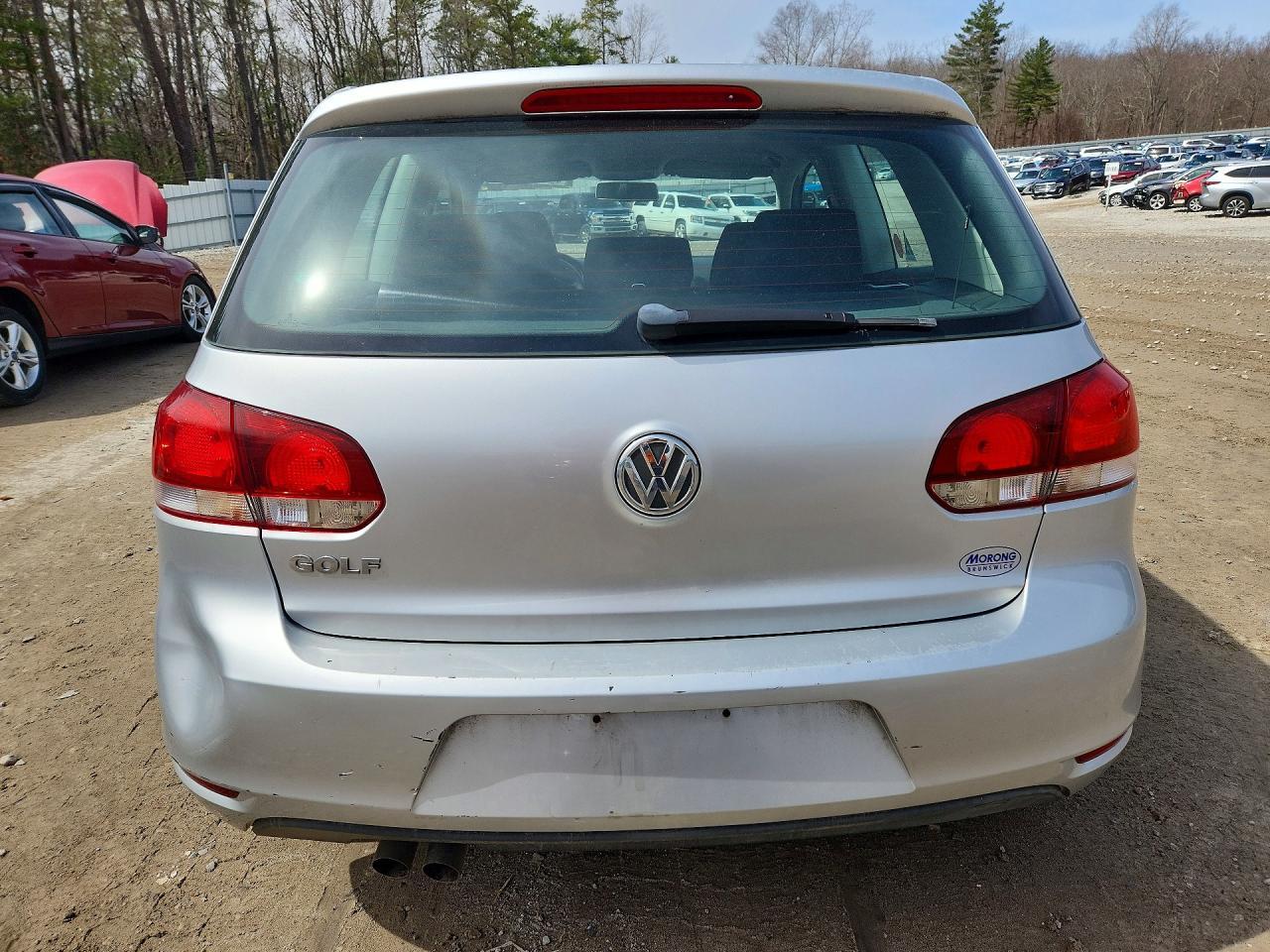 2012 Volkswagen Golf - Image 6