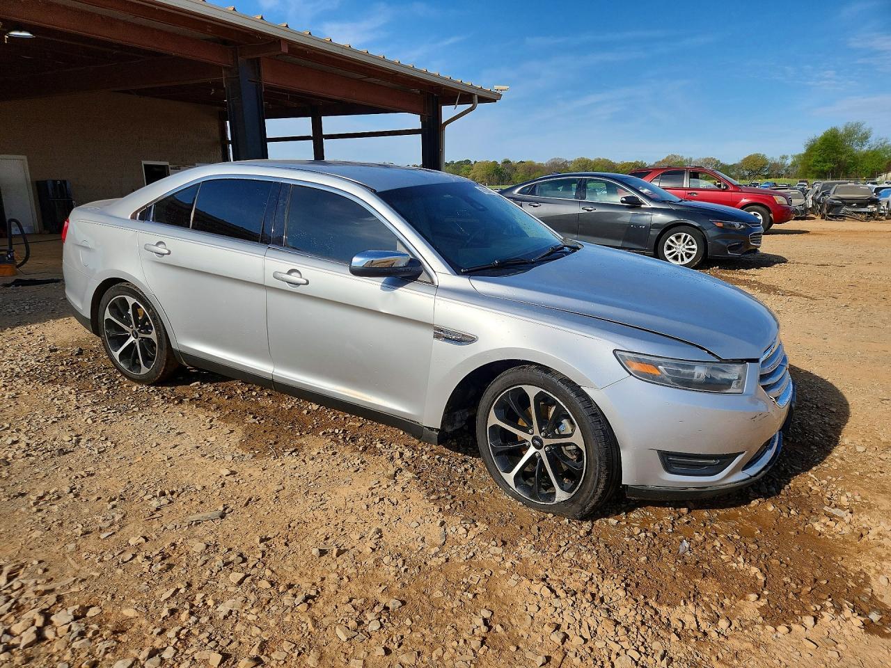 2015 Ford Taurus Limited - Фото 4