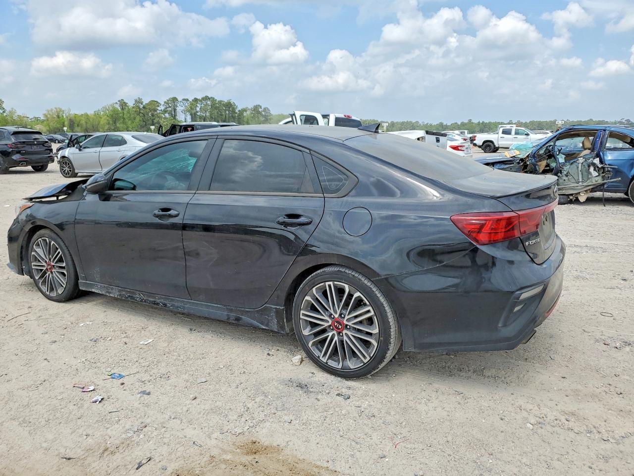 2021 Kia Forte - Фото 2