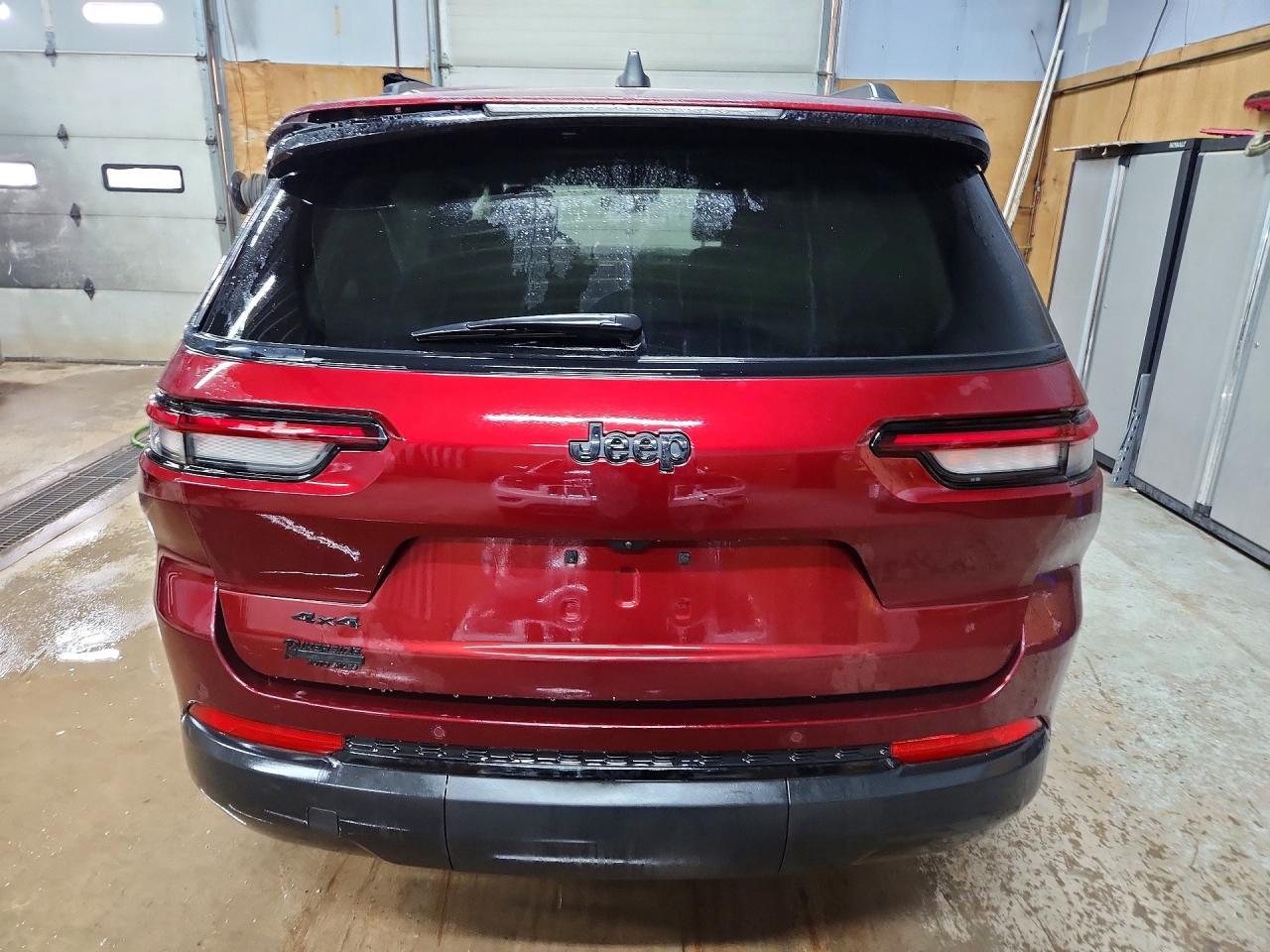 2023 Jeep Grand Cherokee L Laredo - Image 6