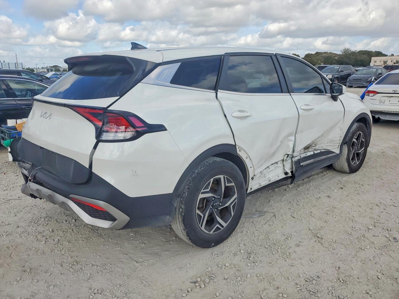 2023 Kia Sportage - Фото 3