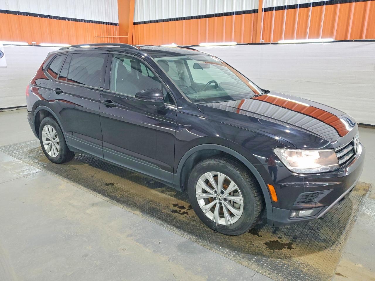 2018 Volkswagen Tiguan S - Фото 4