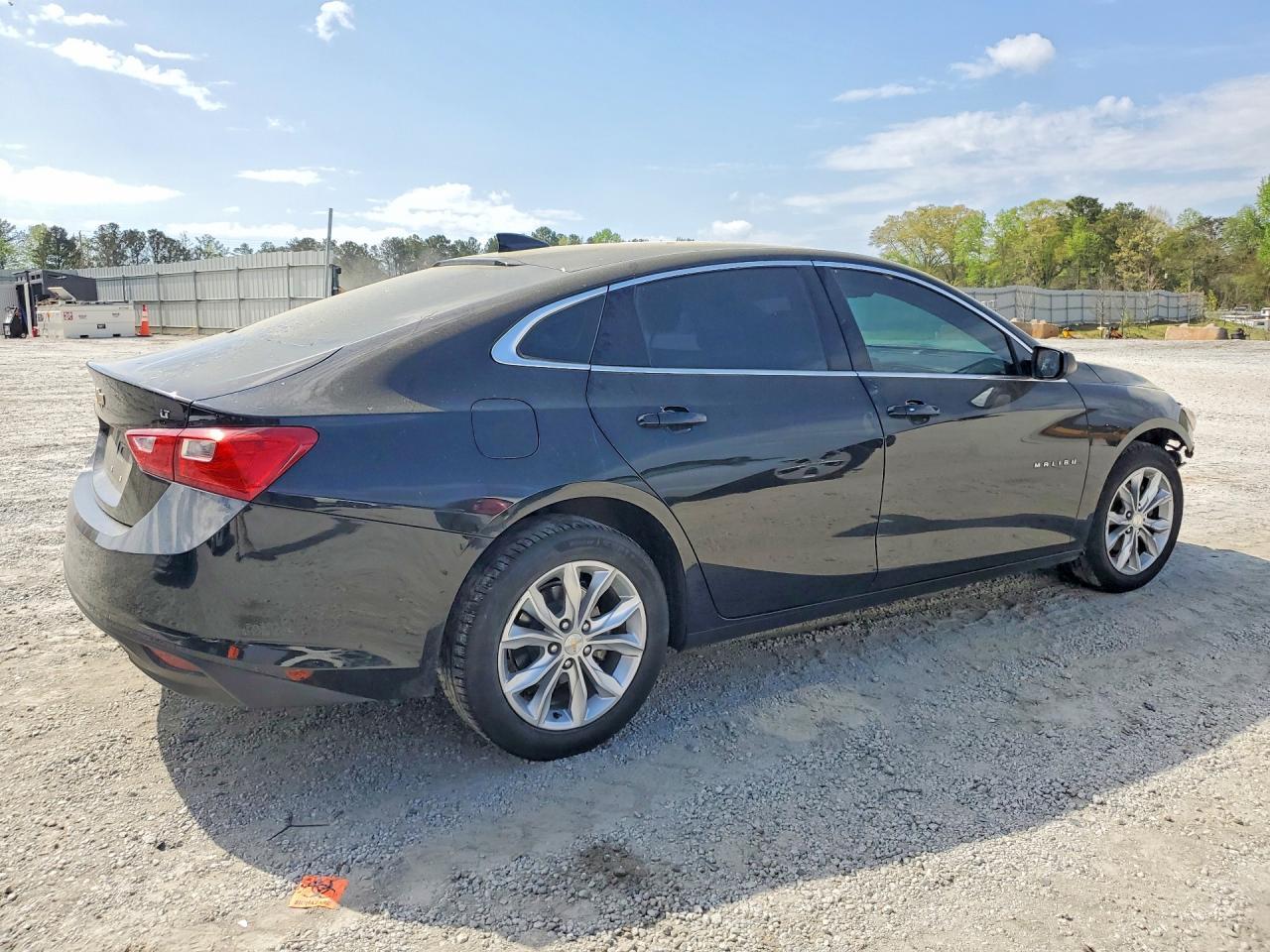 2023 Chevrolet Malibu Lt - Image 3