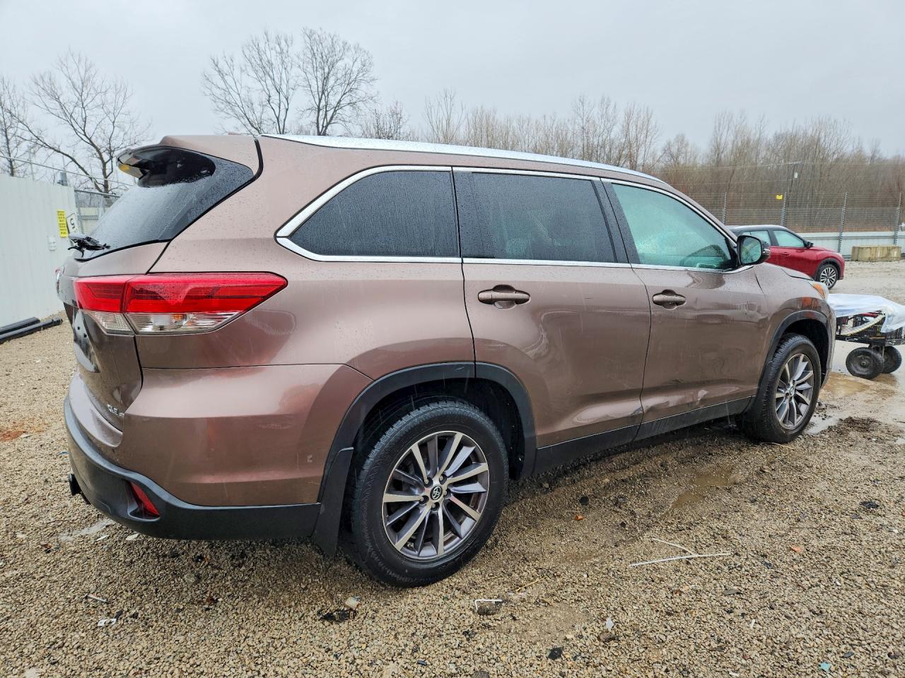 2019 Toyota Highlander Xle - Фото 3