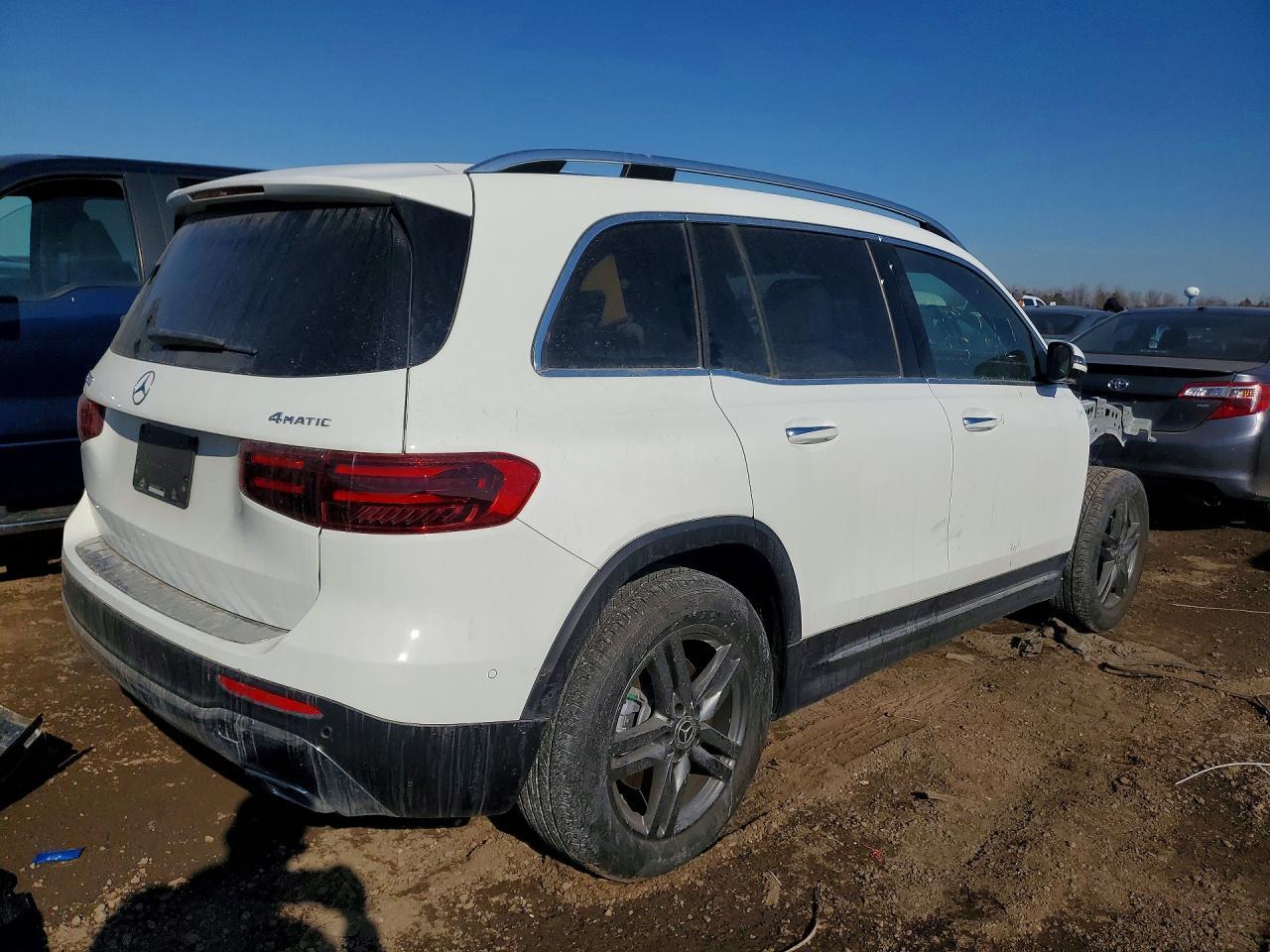 2025 Mercedes-Benz Glb 250 4Matic - Фото 3