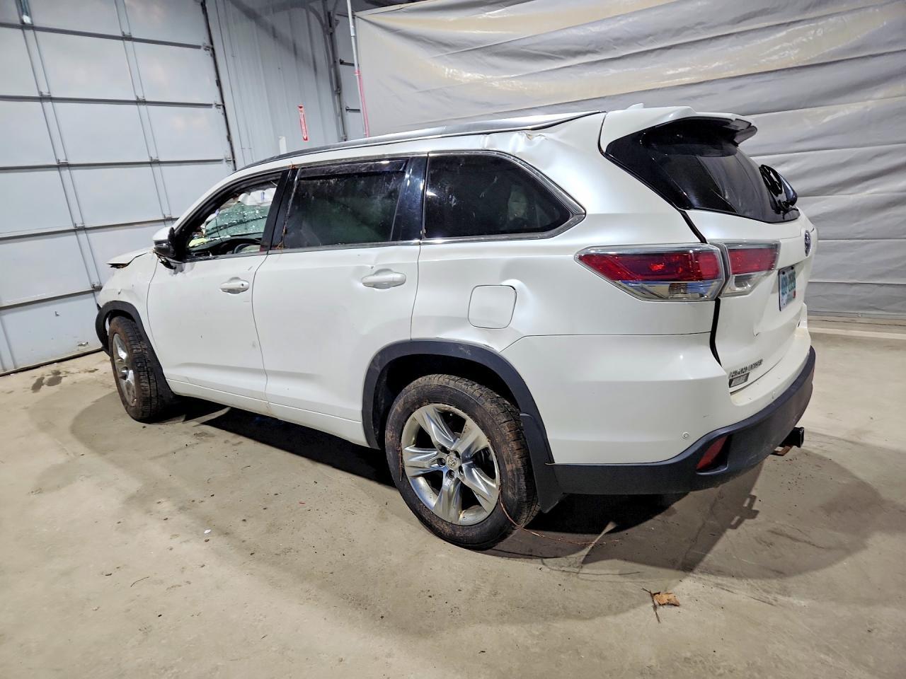 2015 Toyota Highlander Limited - Фото 2