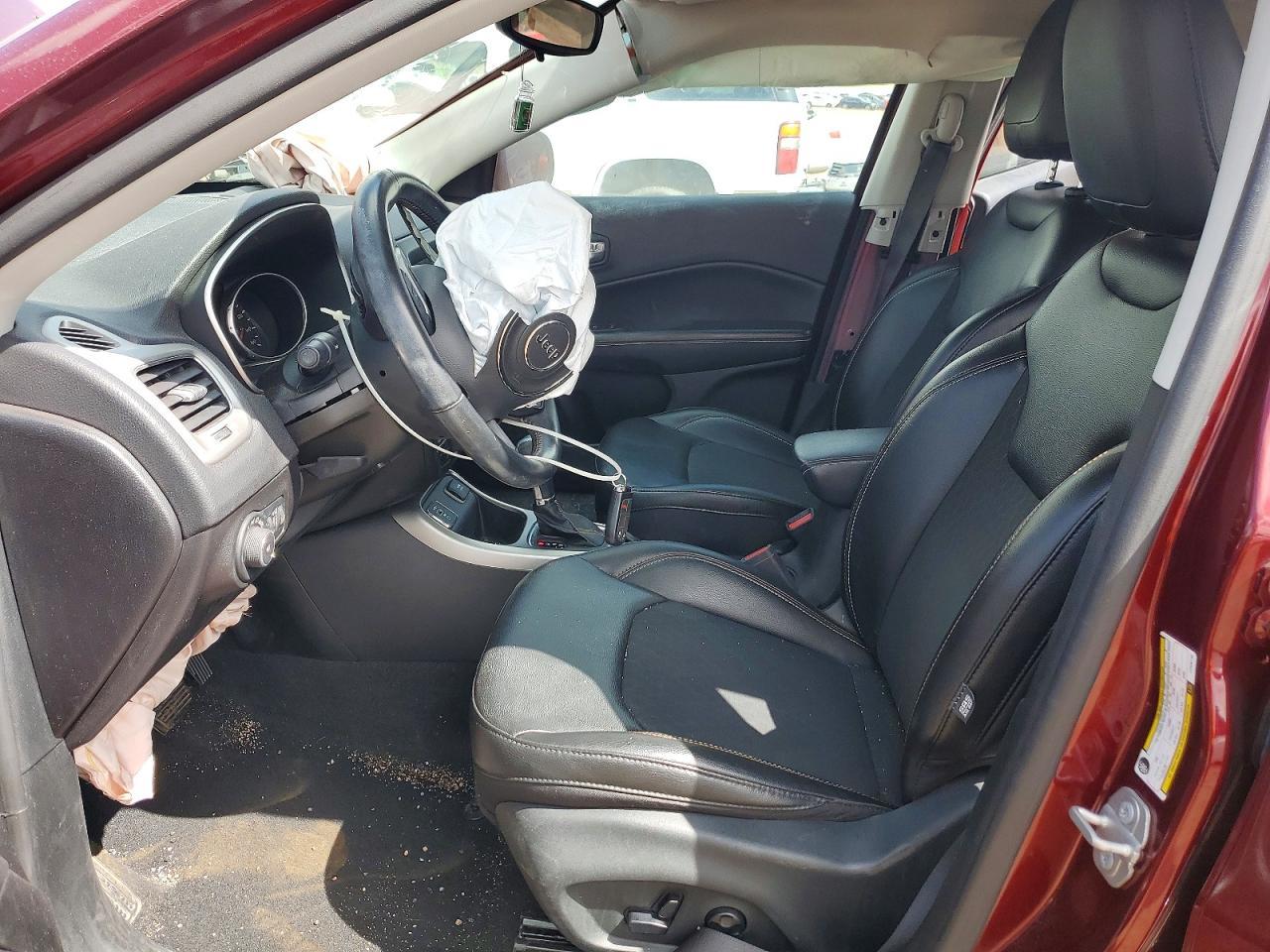 2020 Jeep Compass Latitude - Image 7
