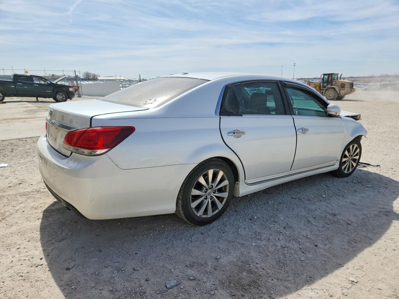 2011 Toyota Avalon Limited - Фото 3