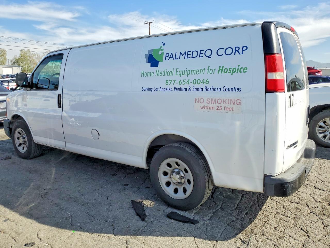 2014 Chevrolet Express G1500 Utility / Service Van - Фото 2