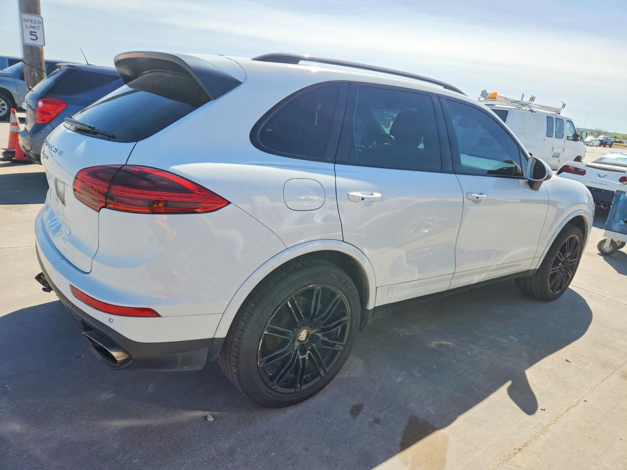 2017 Porsche Cayenne - Фото 3