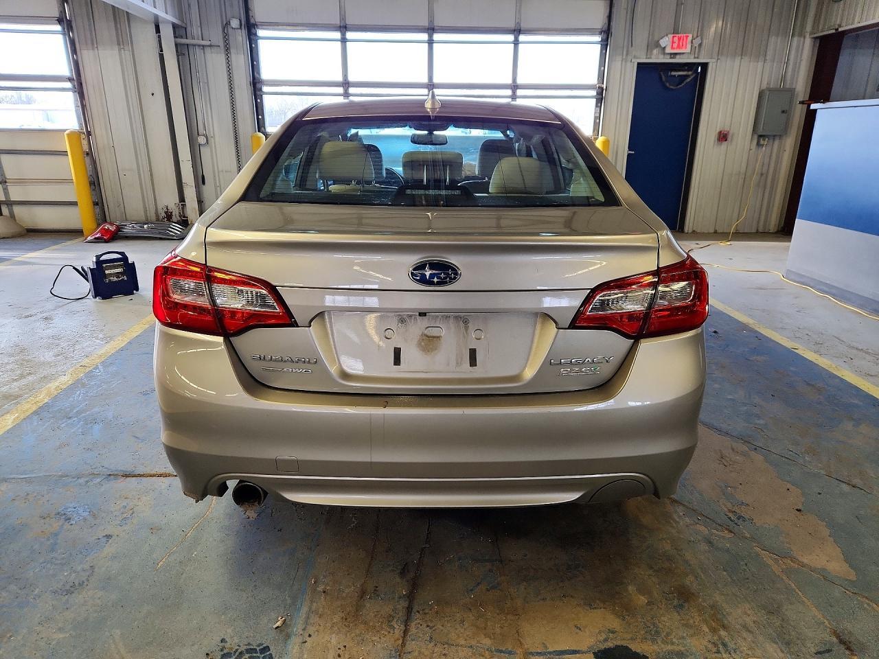 2017 Subaru Legacy 2.5I Limited - Фото 6