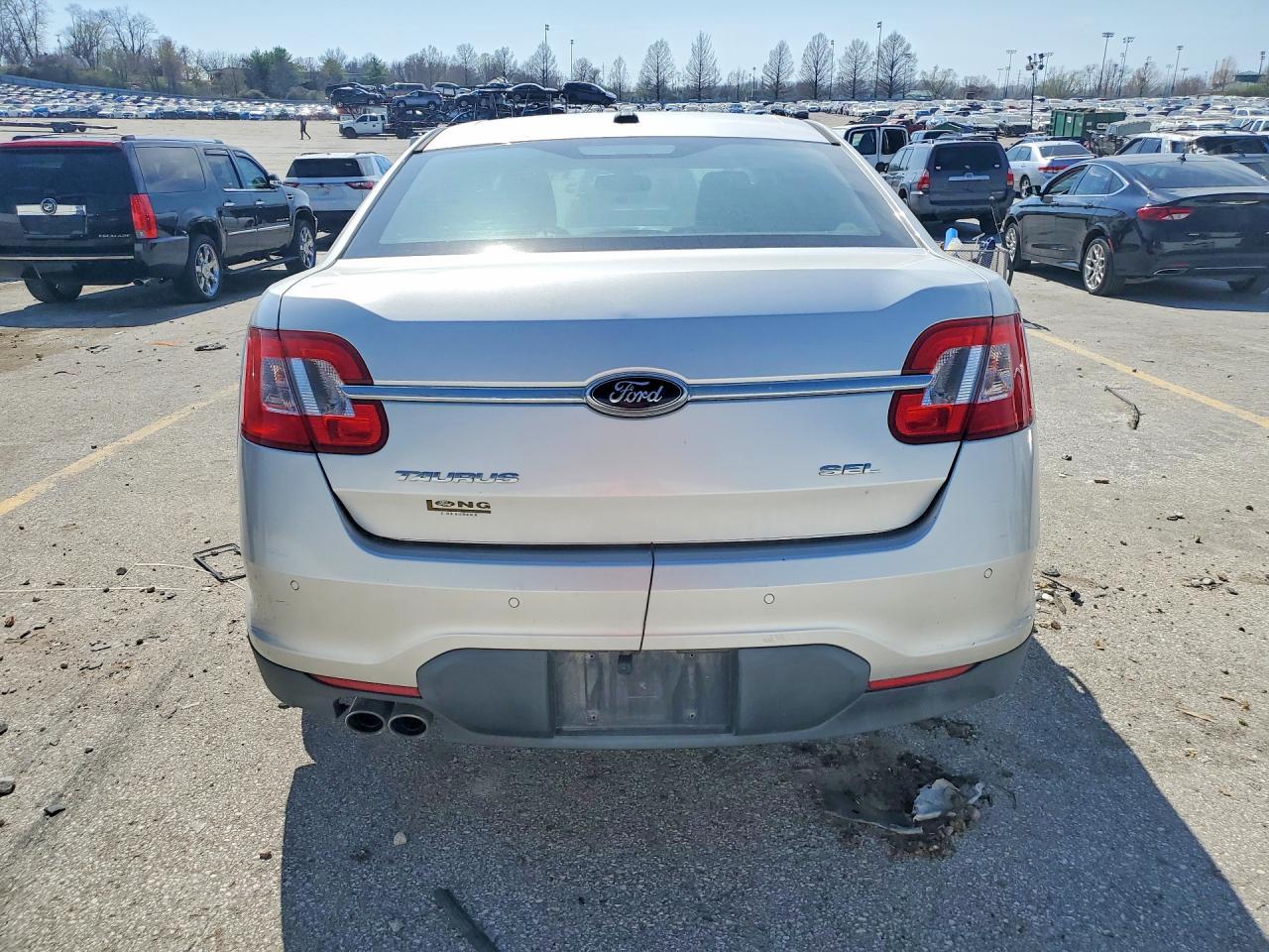 2010 Ford Taurus Sel - Фото 6