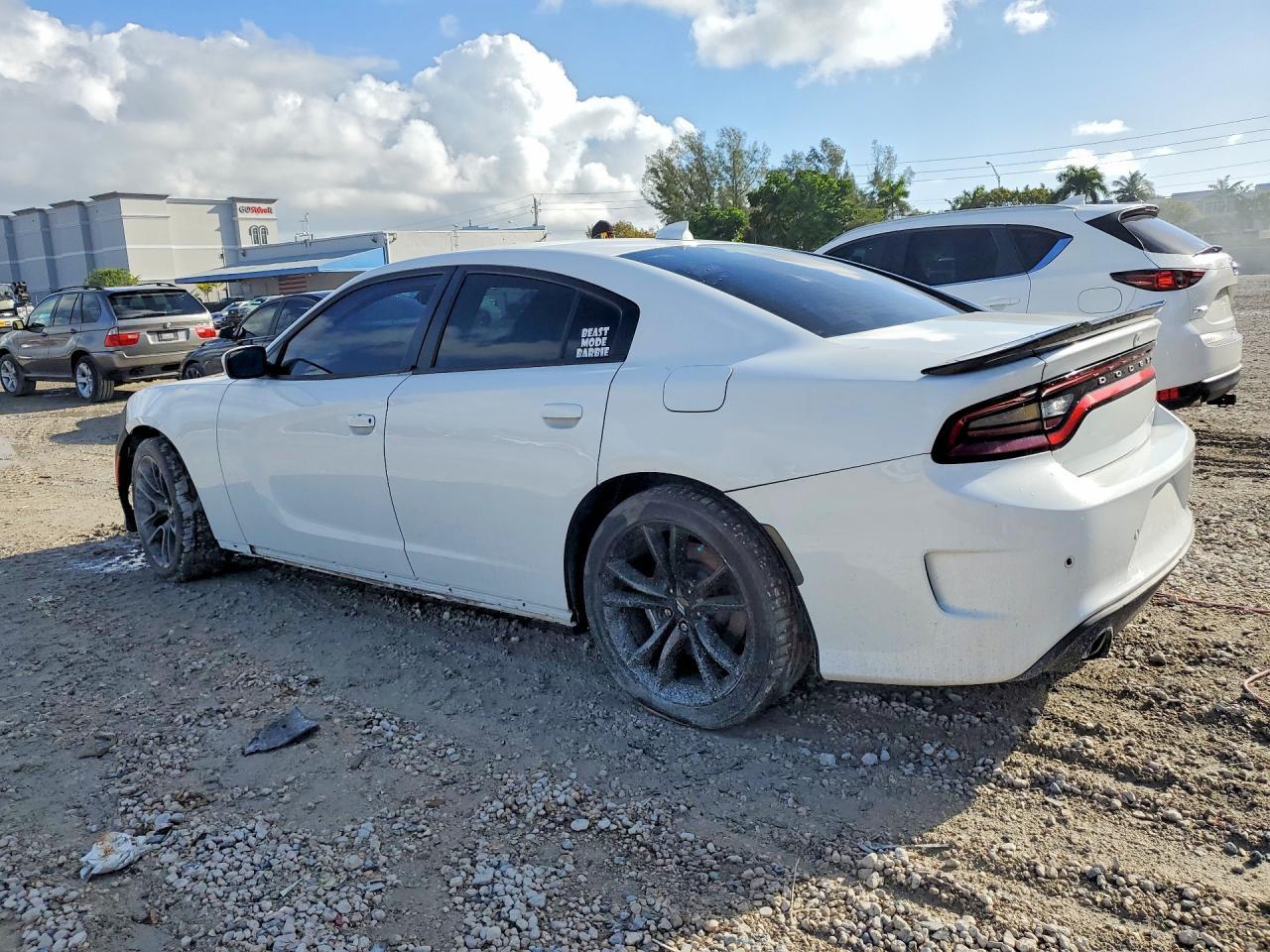 2019 Dodge Charger Scat Pack - Image 2