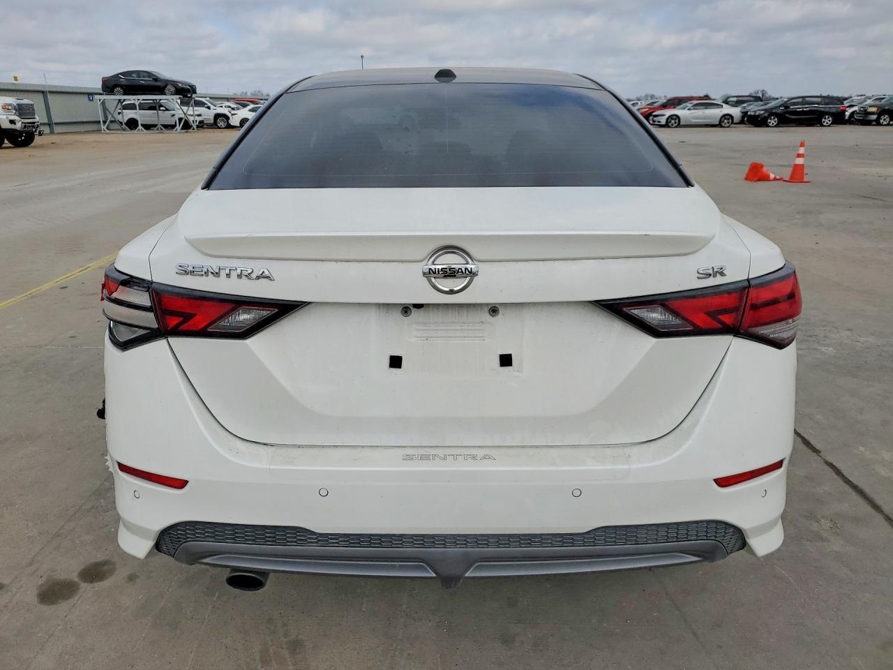 2023 Nissan Sentra Sr - Image 6