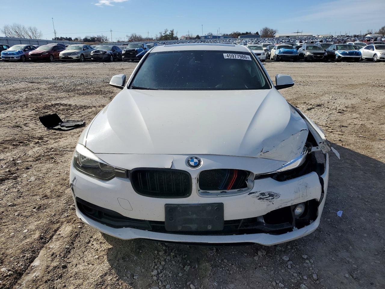 2016 BMW 320 Xi - Image 5
