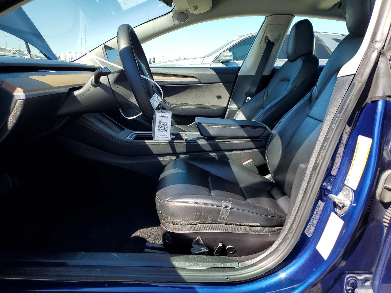 2022 Tesla Model 3 - Фото 7