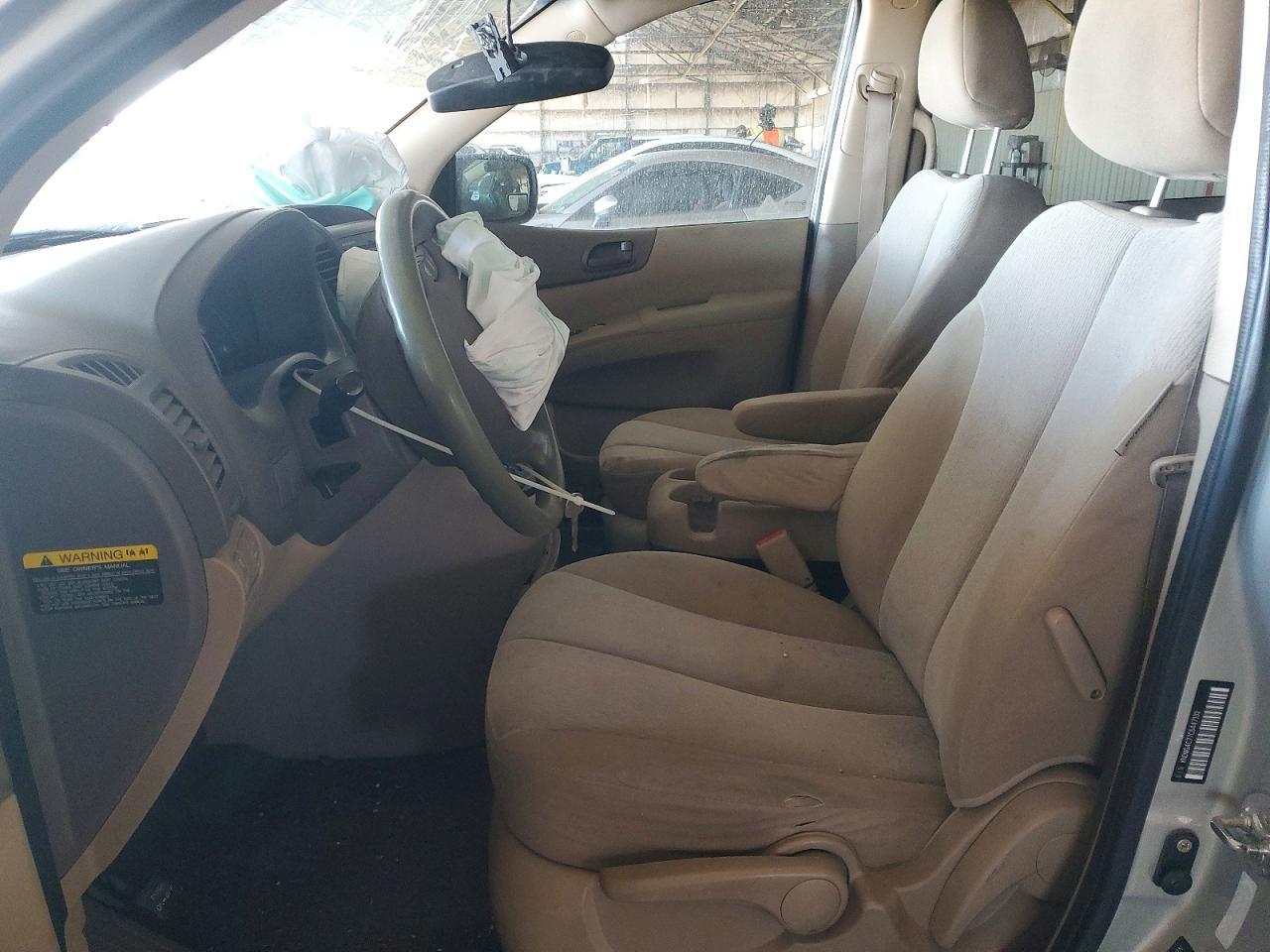 2012 Kia Sedona Lx - Фото 7