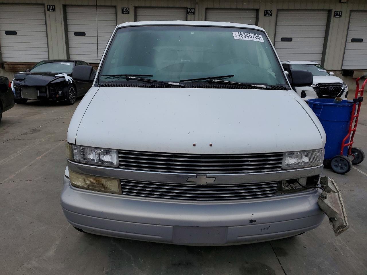 1999 Chevrolet Astro - Image 5