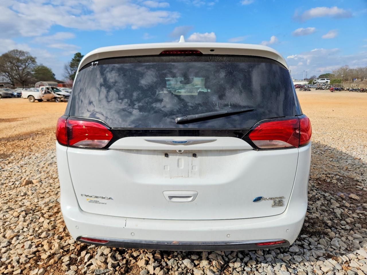2020 Chrysler Pacifica Hybrid Limited - Image 6